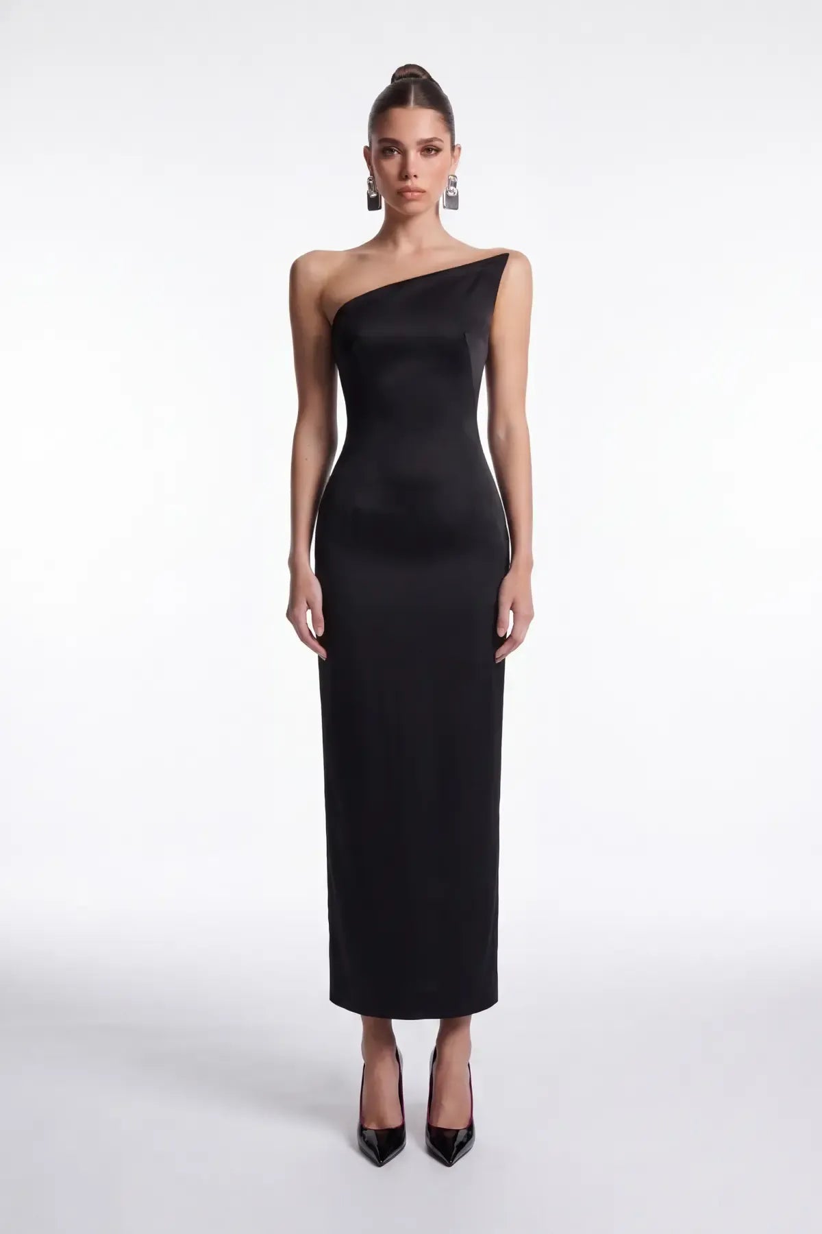 Black Satin Midi Dress with Collar Detail - Black - Souvie
